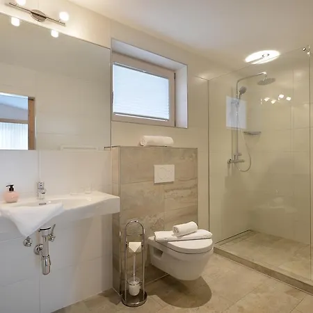 Tiroler Stuben Otel *